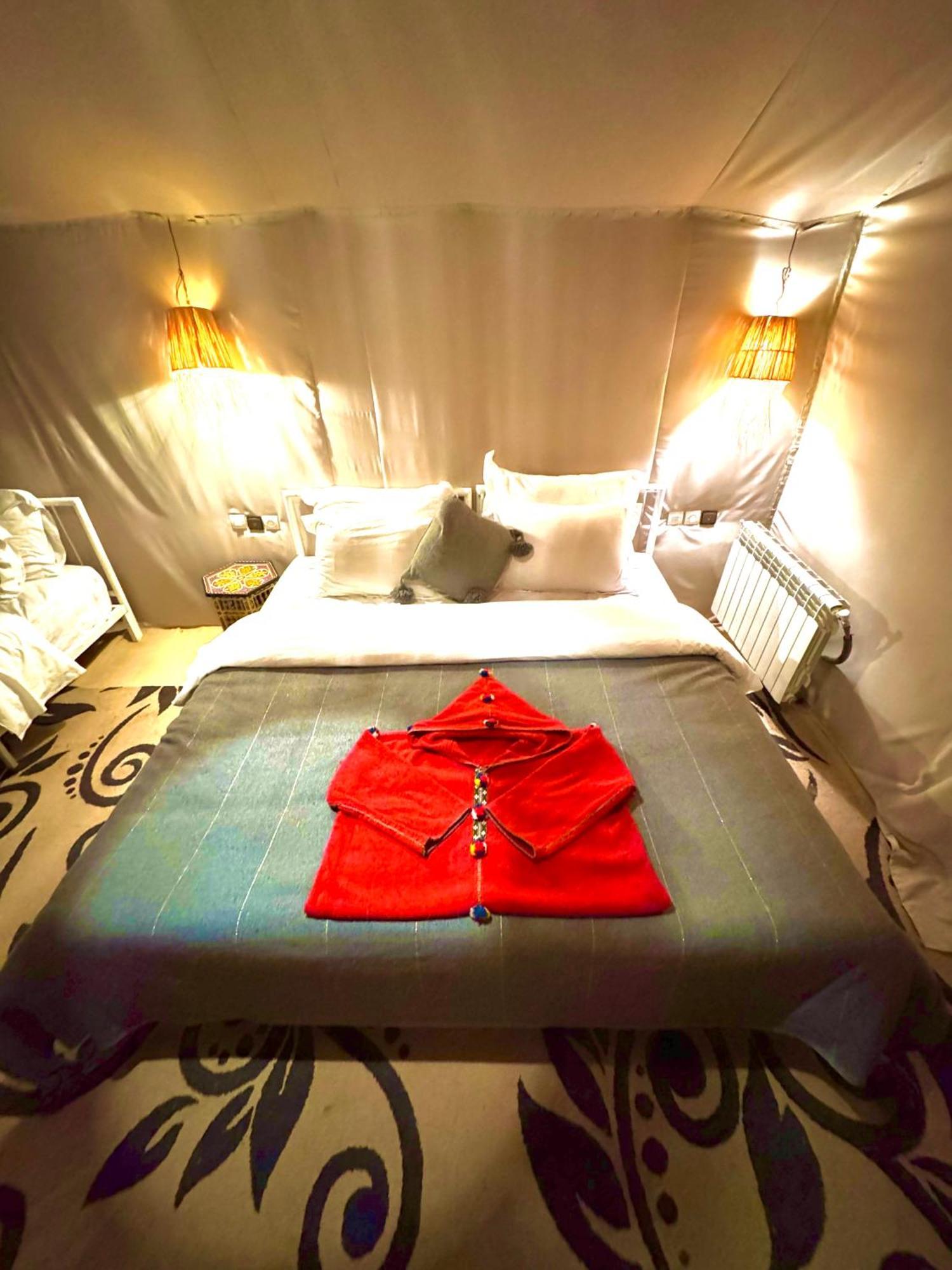 Sahara Vibes Luxury Camp Merzouga Exterior foto